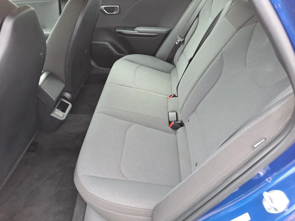 Used 2025 Blue Kia LXS image 14