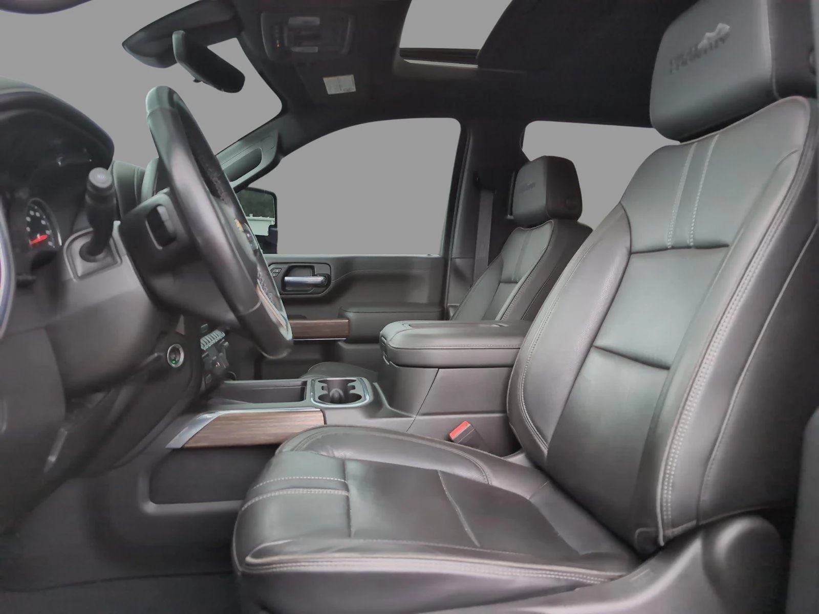 Used 2022 Northsky Blue Metallic Chevrolet High Country image 18