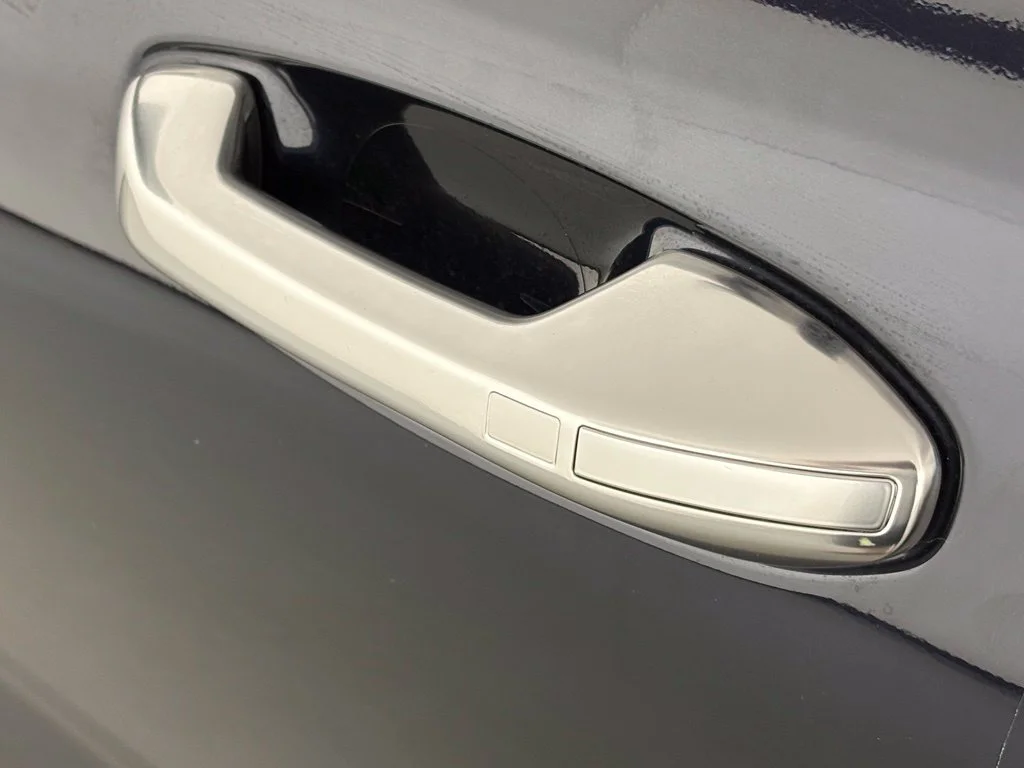 Used 2023 White Hyundai Calligraphy image 15