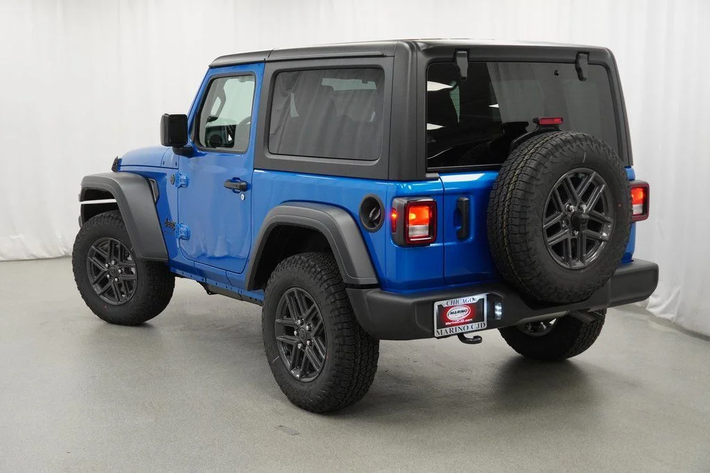 New 2026 Hydro Blue Pearl-Coat Exterior Paint Jeep Sport S image 13