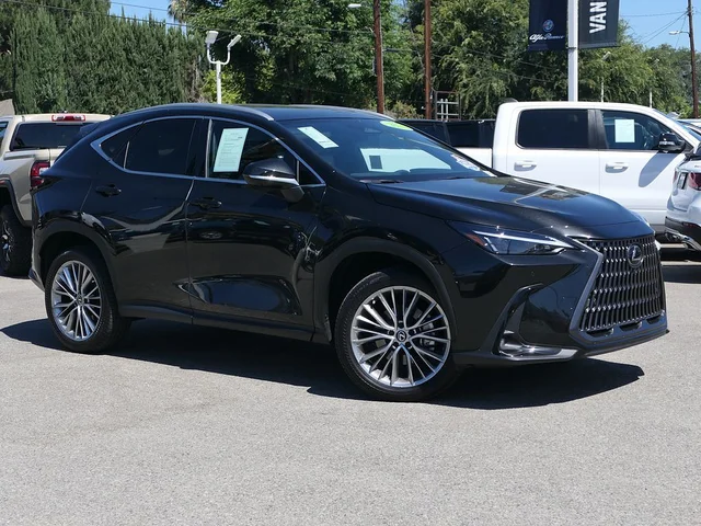 2025 Lexus NX Premium
