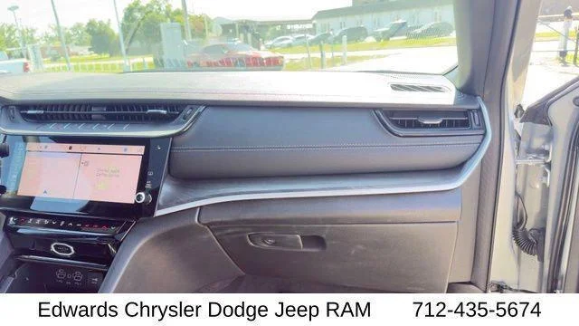 New 2026 Silver Zynith Jeep Limited image 36