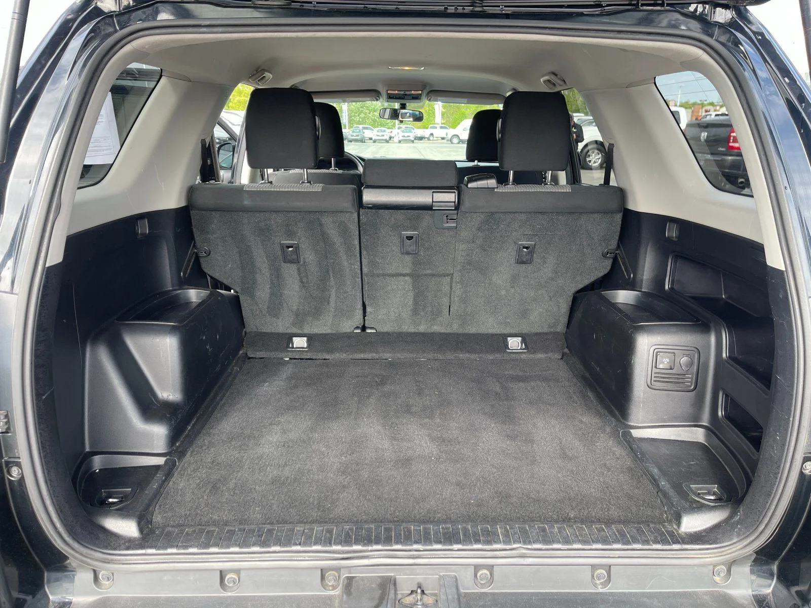 Used 2019 Black Toyota SR5 image 18