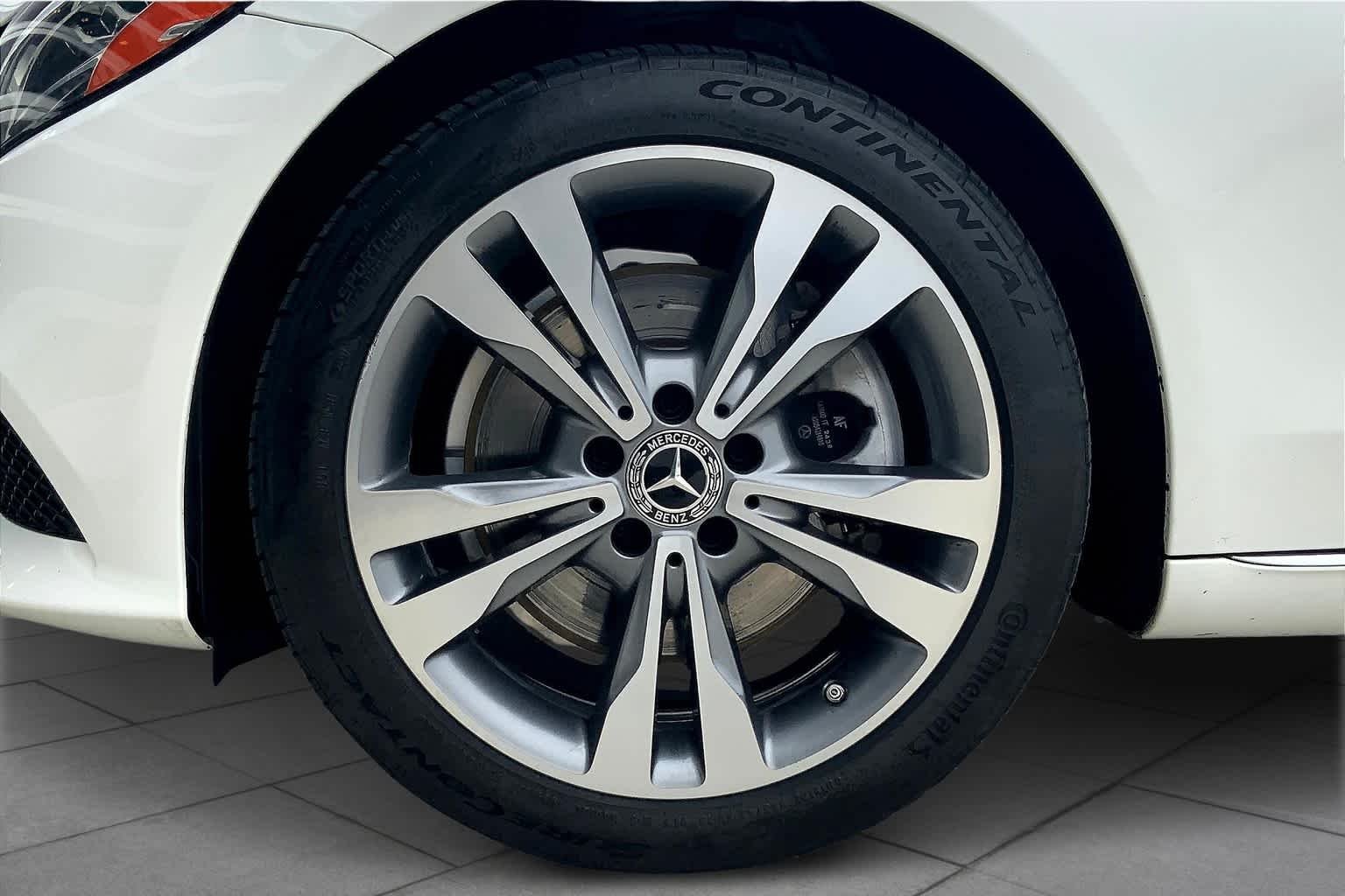 Used 2019 Polar White Mercedes-Benz C 300 image 11