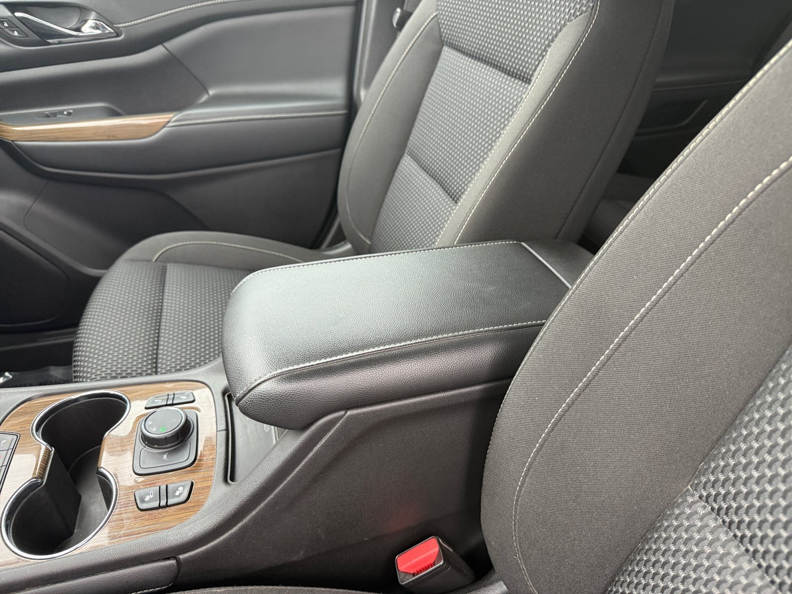 Used 2022 Cayenne Red Tintcoat GMC  image 14