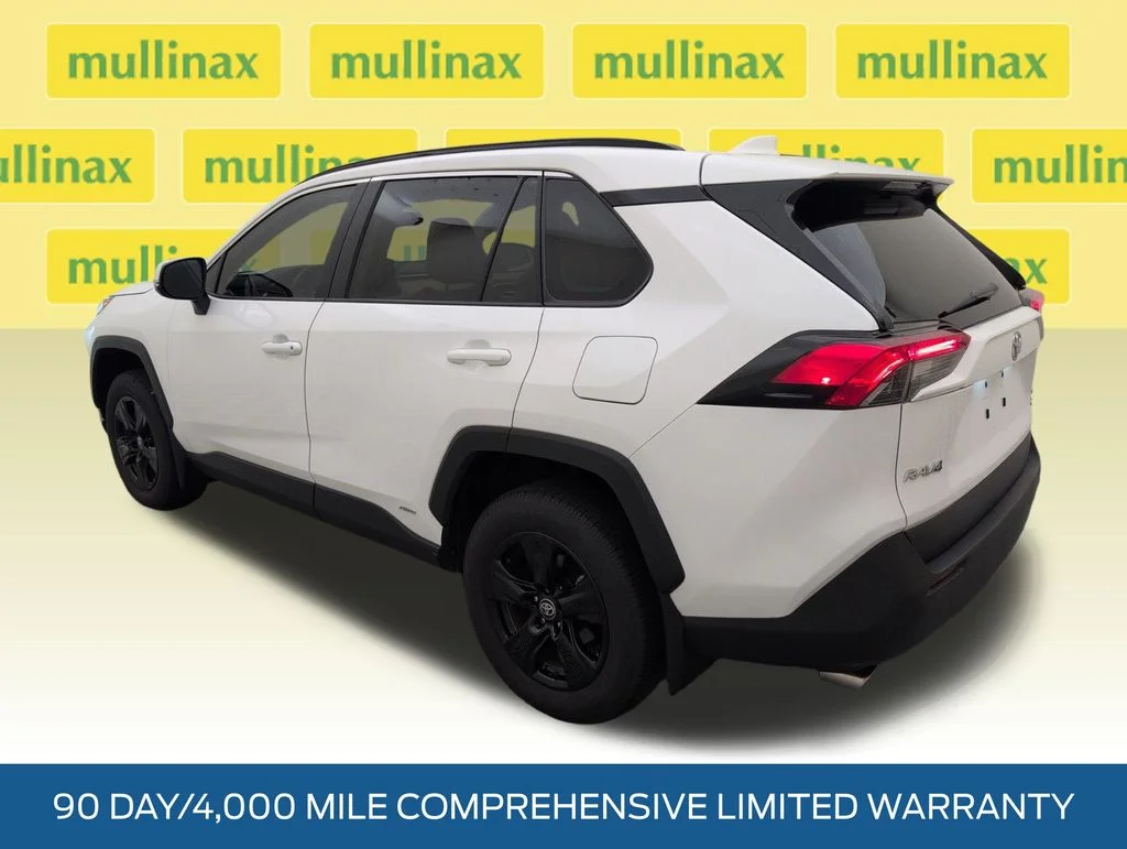 Certified Used 2025 White Toyota XLE image 9