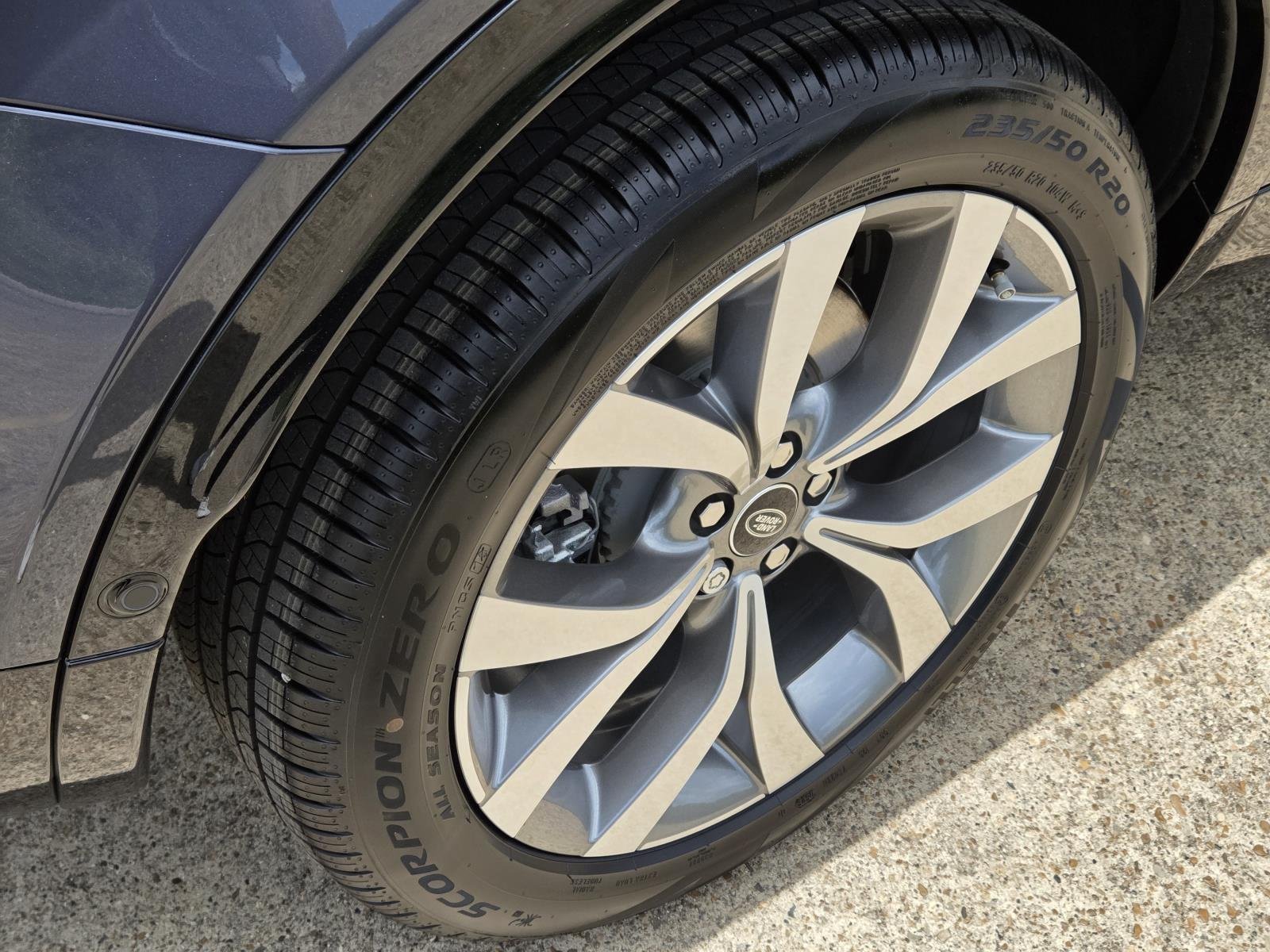 New 2026 Varesine Blue Land Rover Landmark image 9
