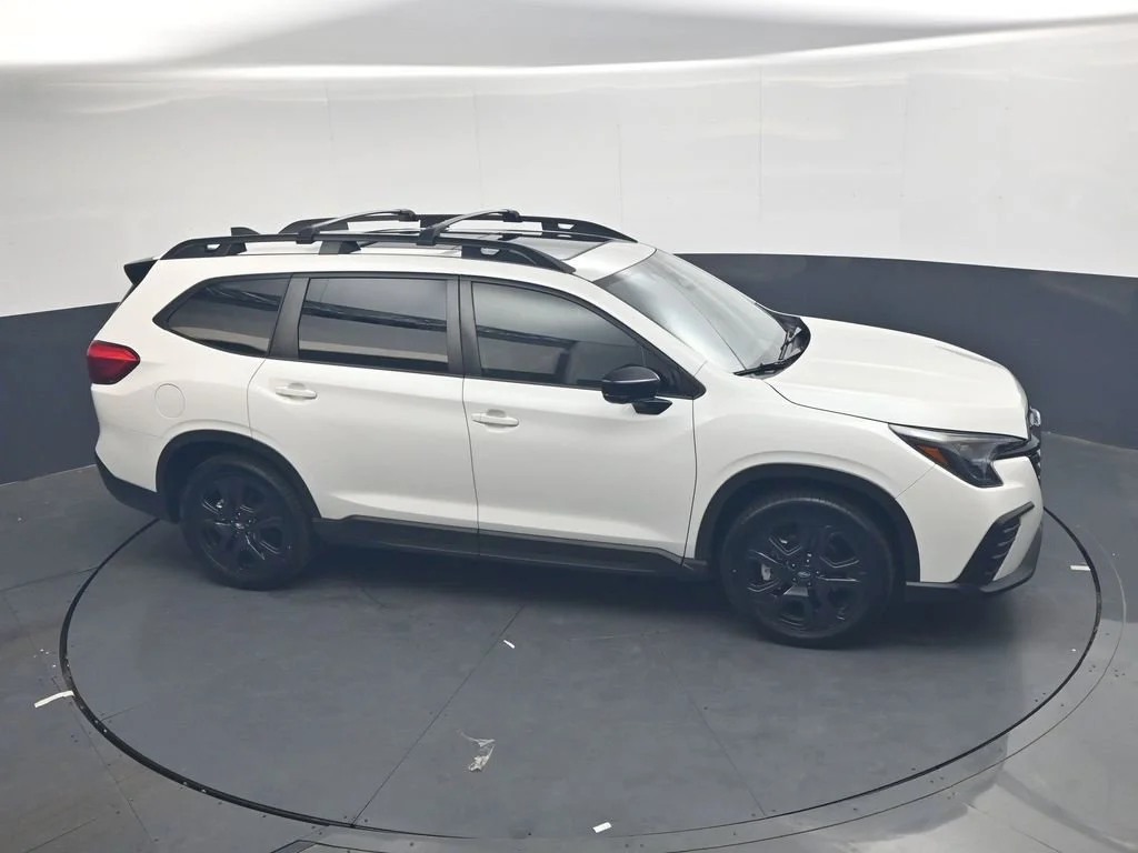 Used 2024 White Subaru Onyx Edition image 27