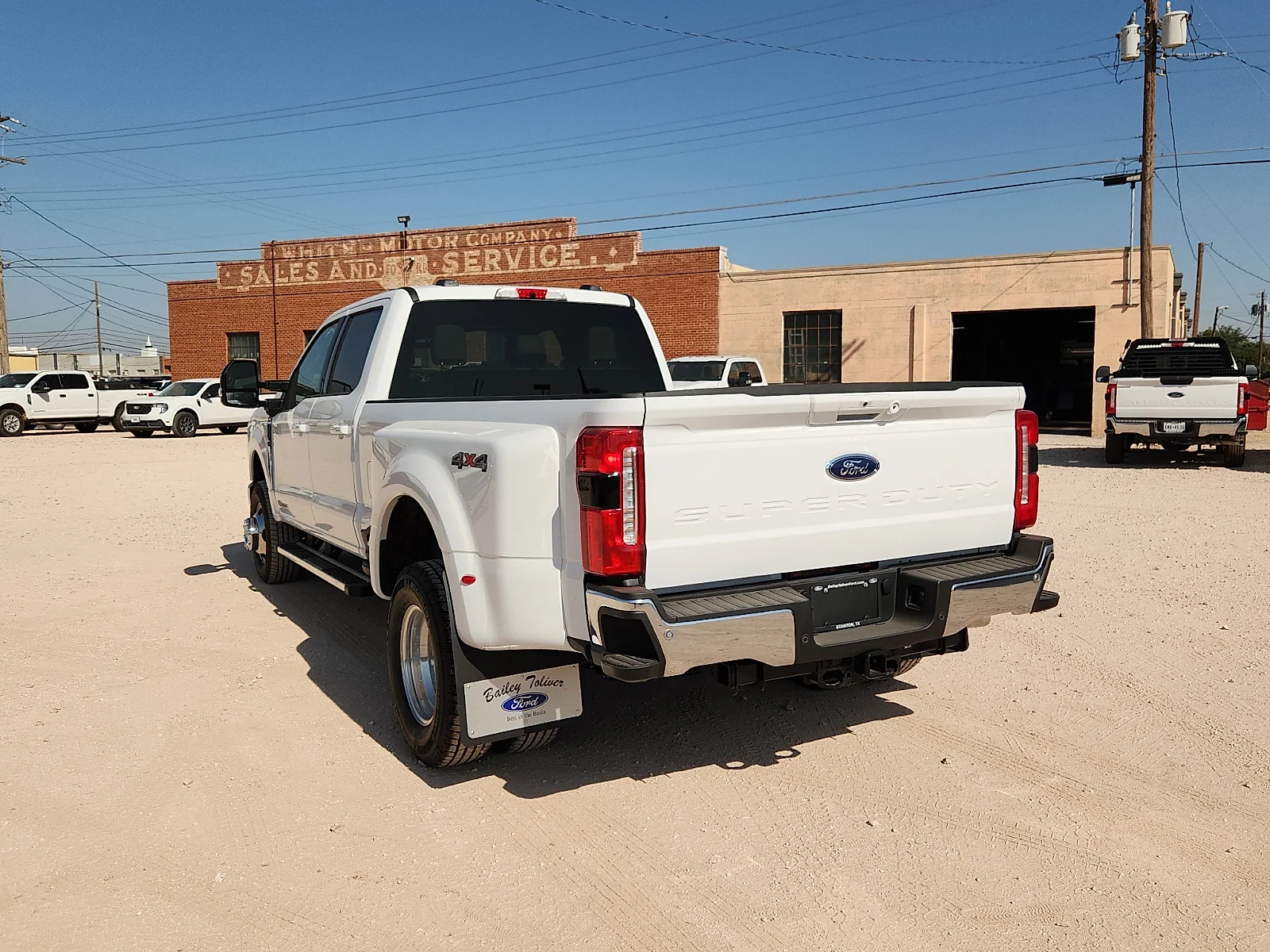 New 2026 Oxford White Ford Lariat image 5