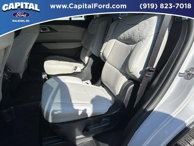 Used 2025 White Ford Platinum image 18