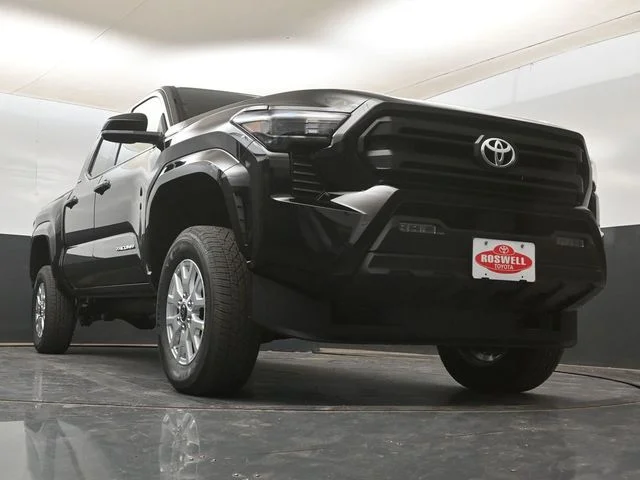 2026 Toyota Tacoma SR5 - Photo 16