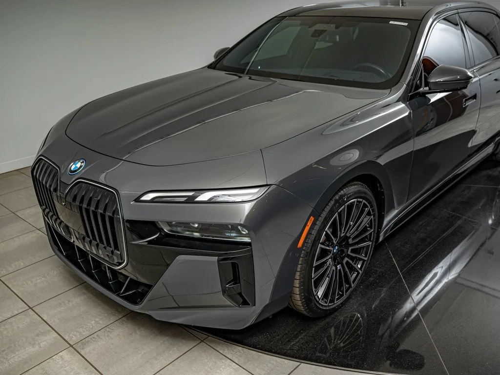 Certified Used 2024 Dravit Gray Metallic BMW eDrive50 image 15