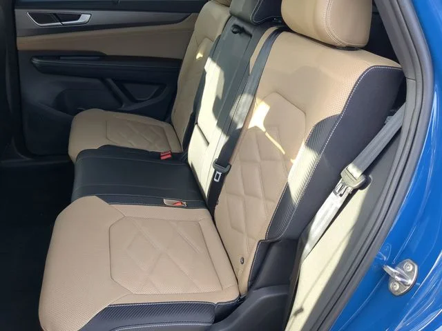 2026 Volkswagen Atlas Cross Sport SE w/Tech - Photo 18