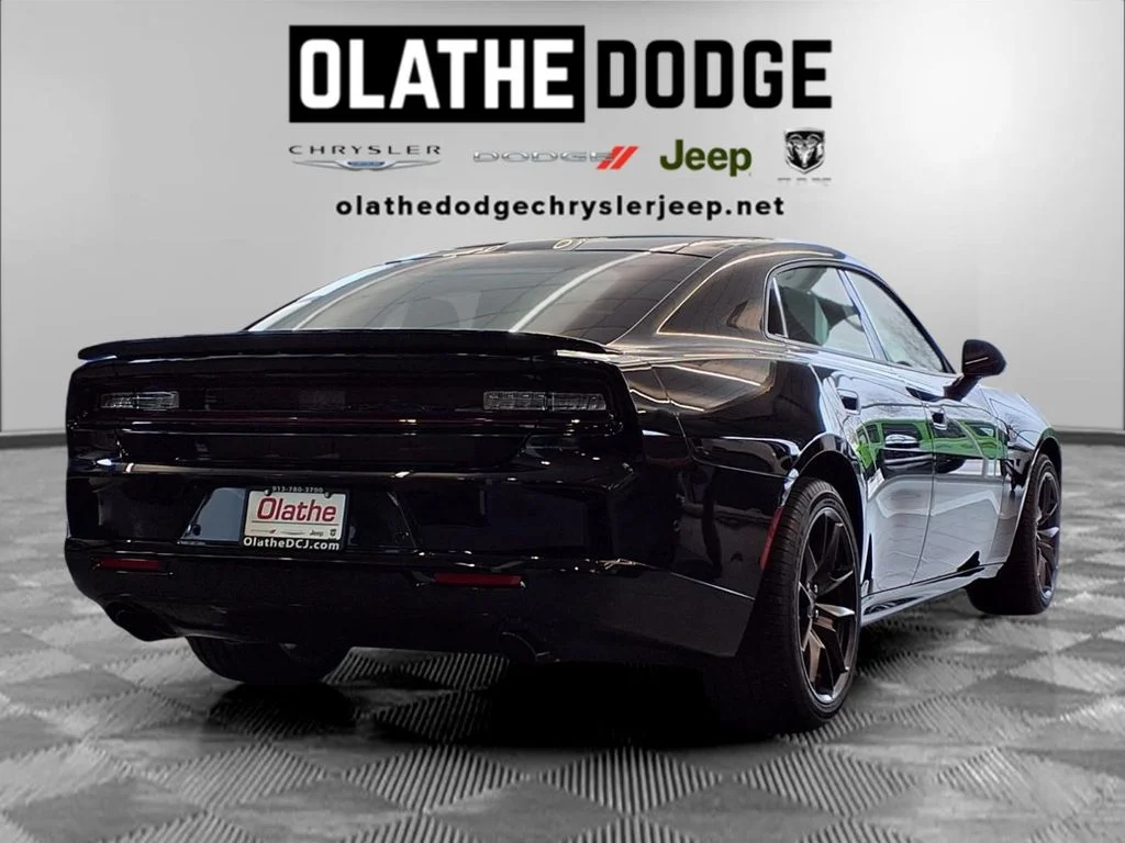 New 2026 Diamond Black Crystal Pearlcoat Dodge R/T Scat Pack image 32