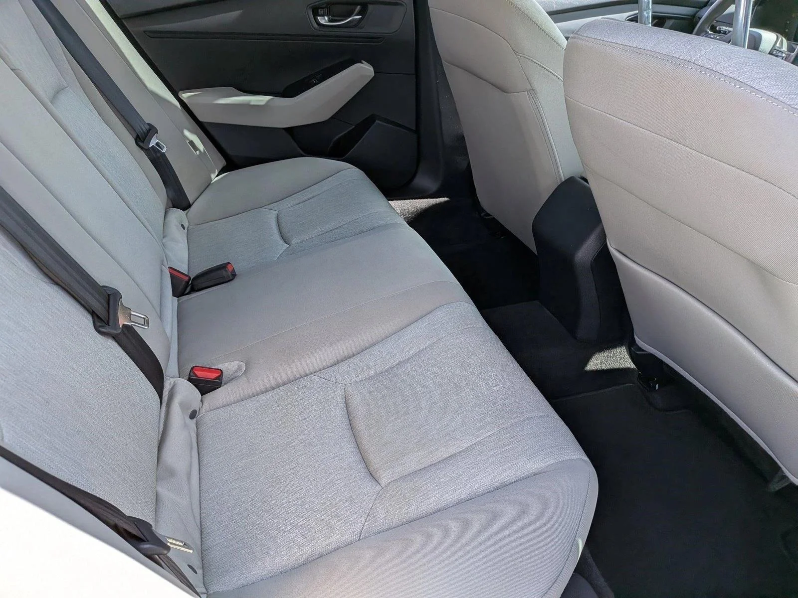 Used 2023 Platinum White Pearl Honda EX image 19