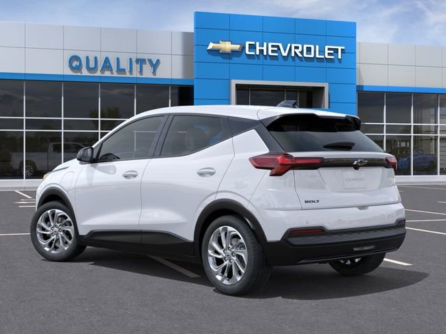 New 2027 Summit White Chevrolet LT image 3