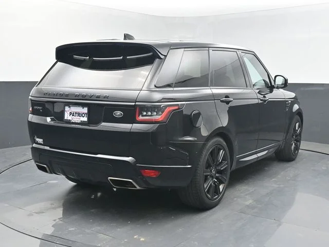 Used 2022 Black Land Rover HSE Silver Edition image 6