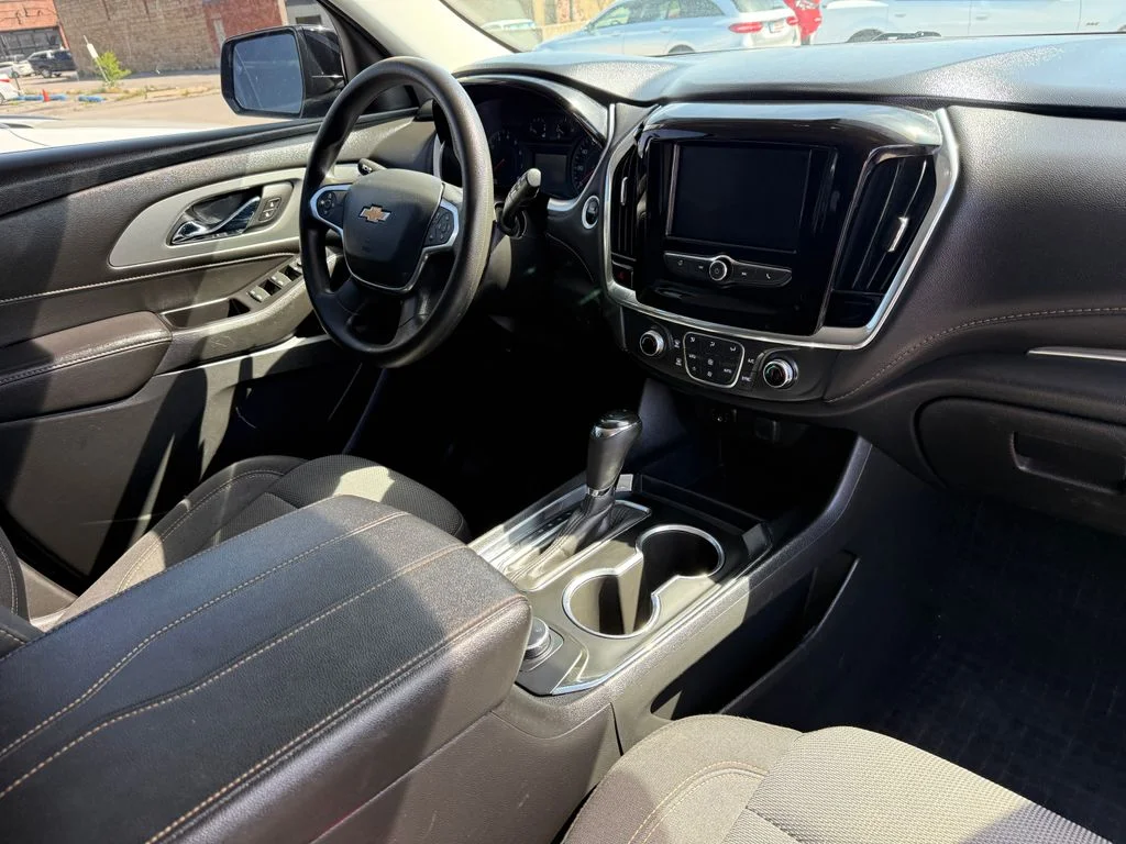 Used 2020 Gray Chevrolet LS image 17