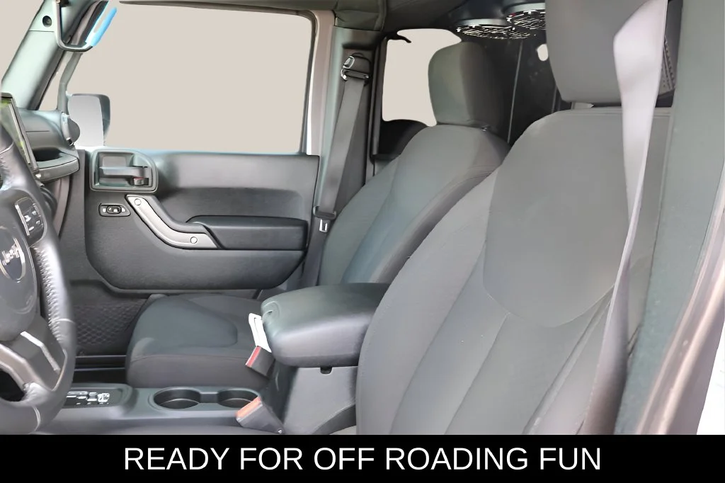 Used 2018 Gray Jeep Unlimited Sport image 13