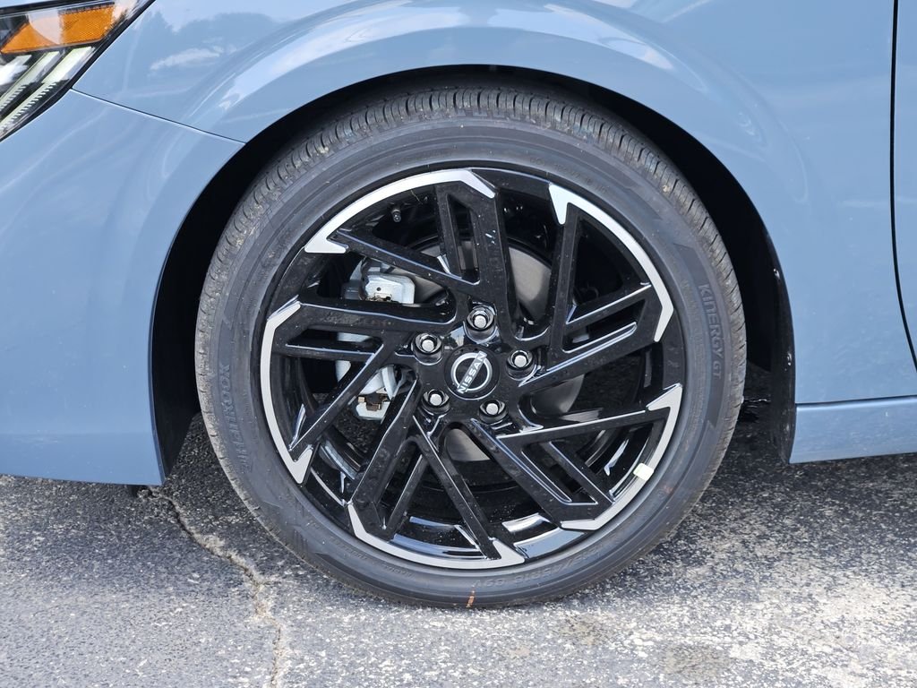 New 2026 Atlantic Gray Metallic Nissan SR image 10
