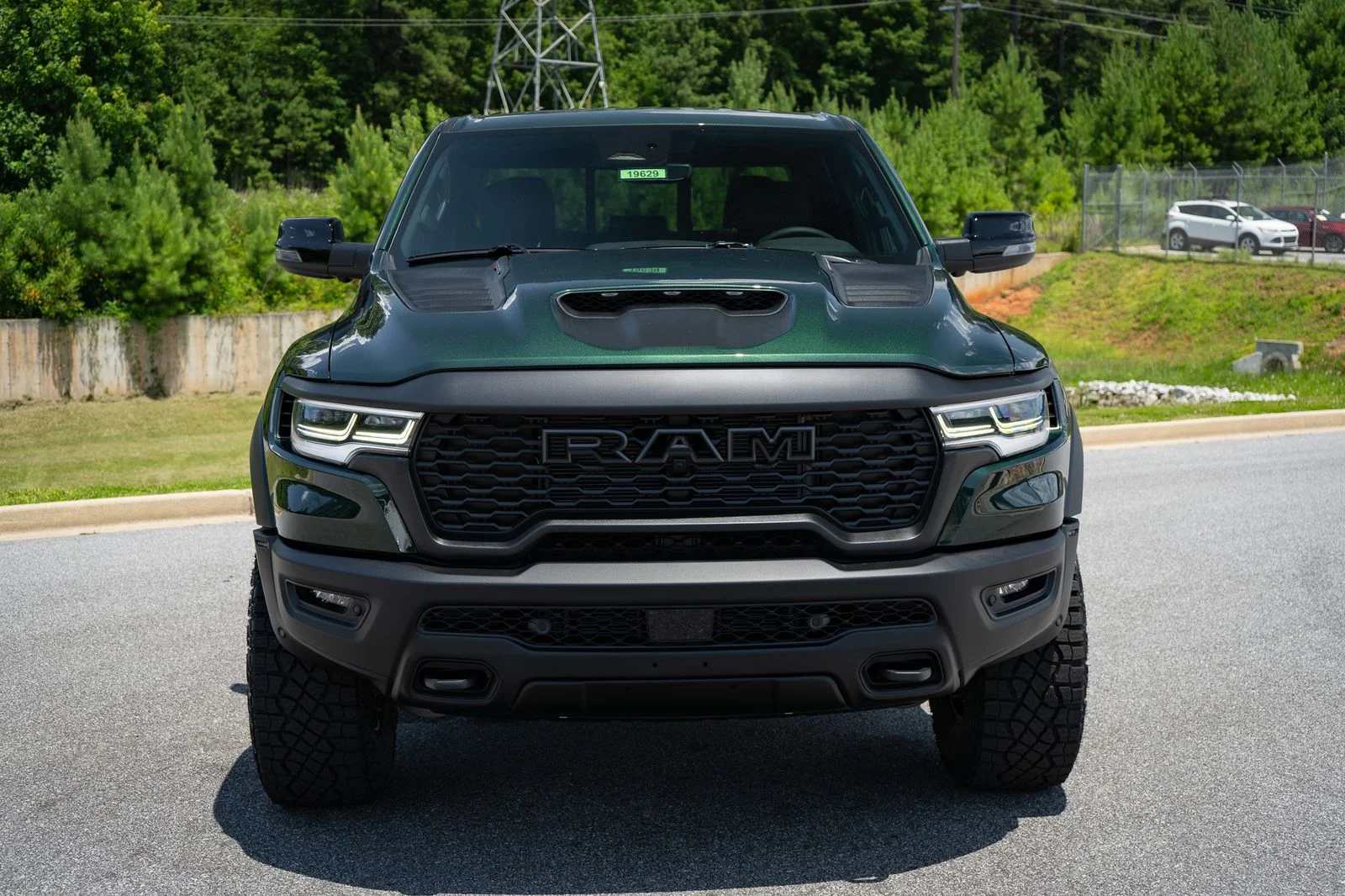 New 2026 Serrano-Green Metallic Exterior Paint RAM RHO image 8