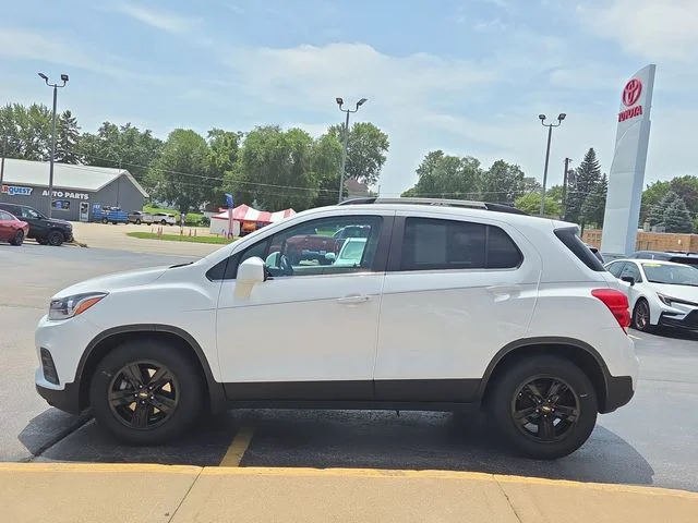 Used 2020 White Chevrolet LT image 6