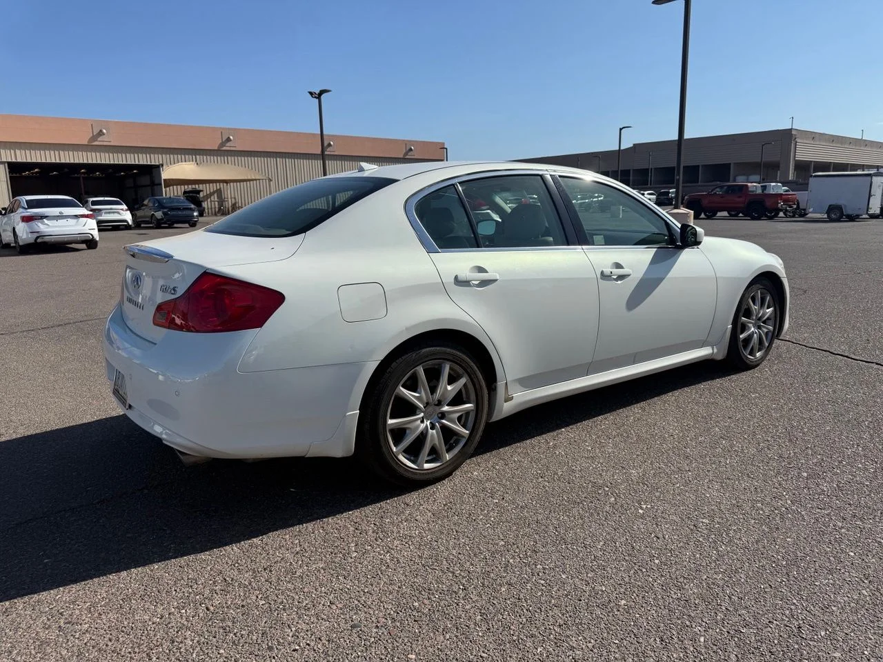 Used 2012 Moonlight White INFINITI X image 4