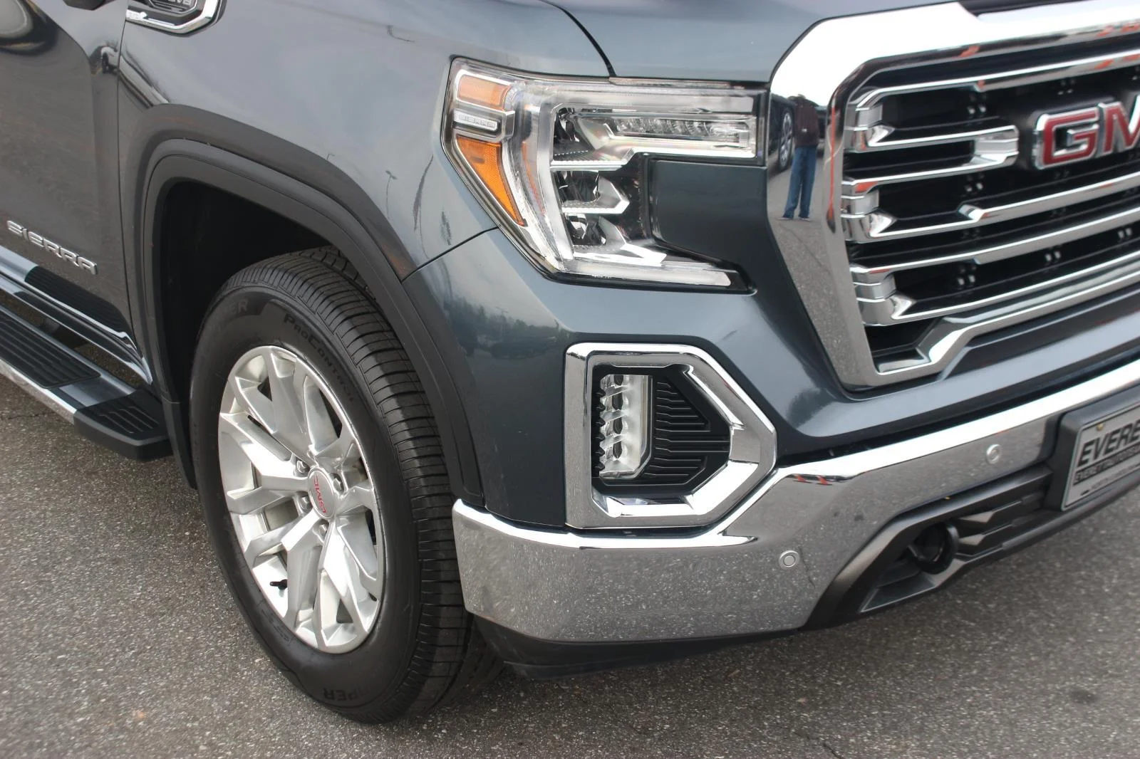 Used 2019 DARK SKY METALLIC GMC SLT image 8