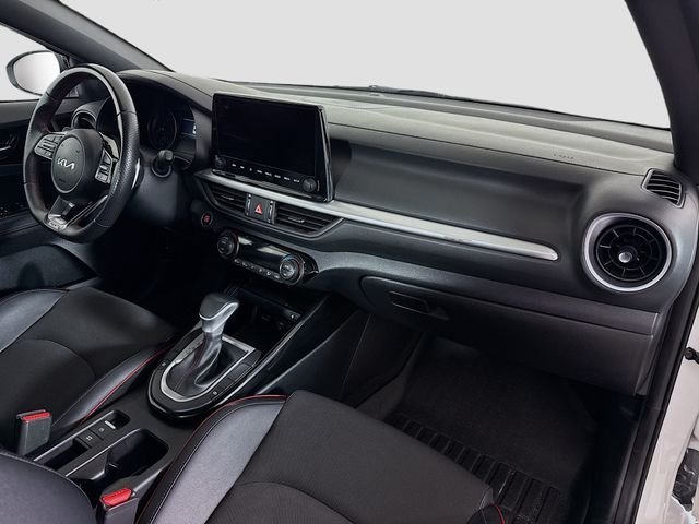 2023 Kia Forte GT - Photo 27