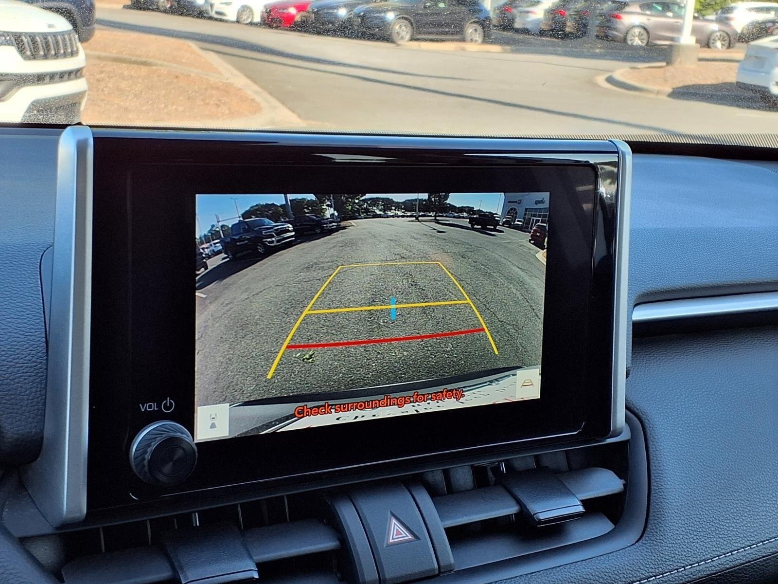 Used 2024  Toyota XLE image 4