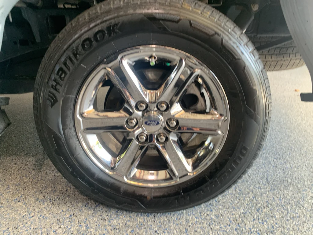 Used 2025  Ford XLT image 29