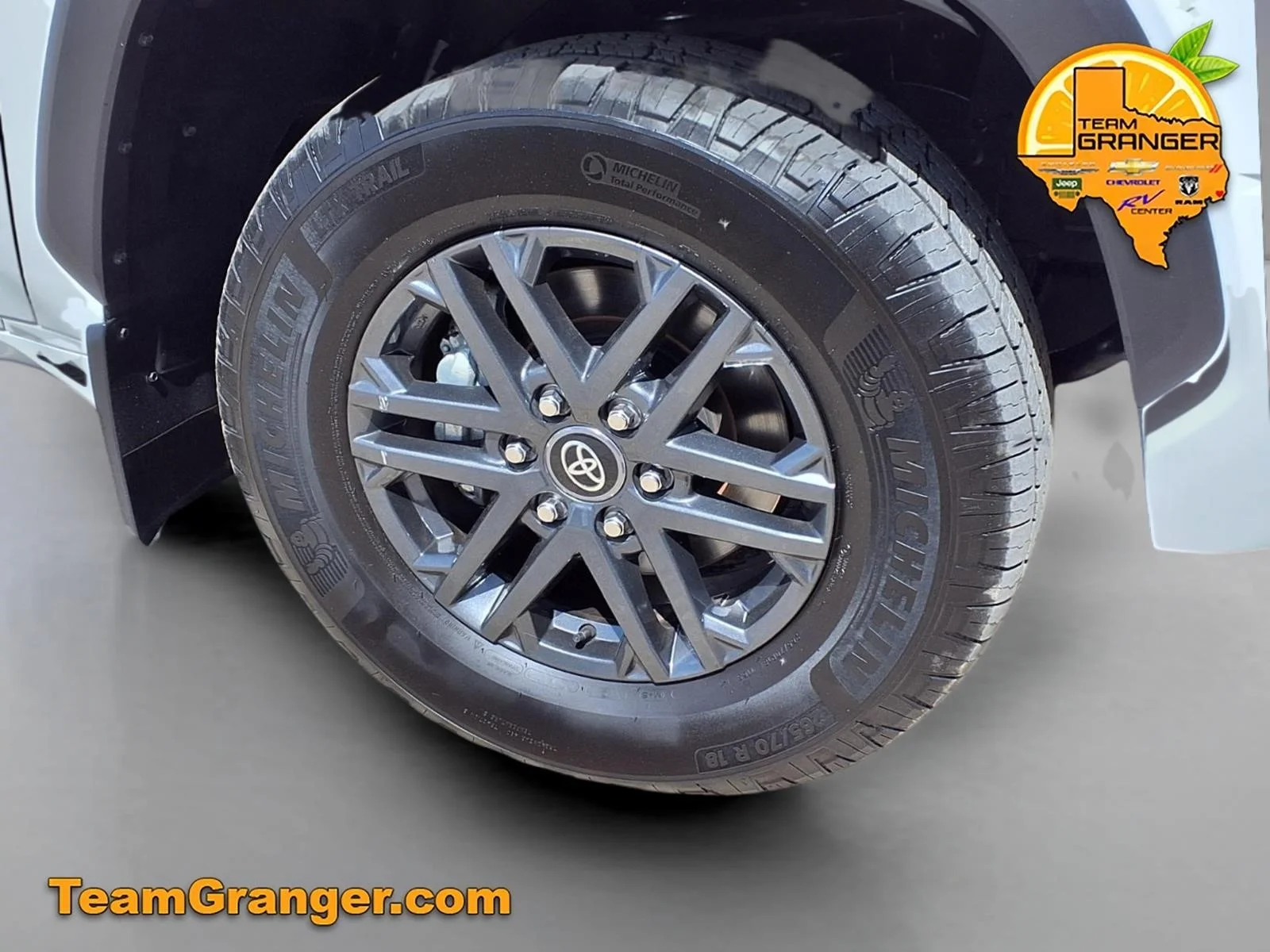 Used 2025 White Toyota SR5 image 10