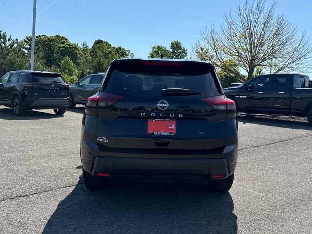 Certified Used 2024 Black Nissan S image 7