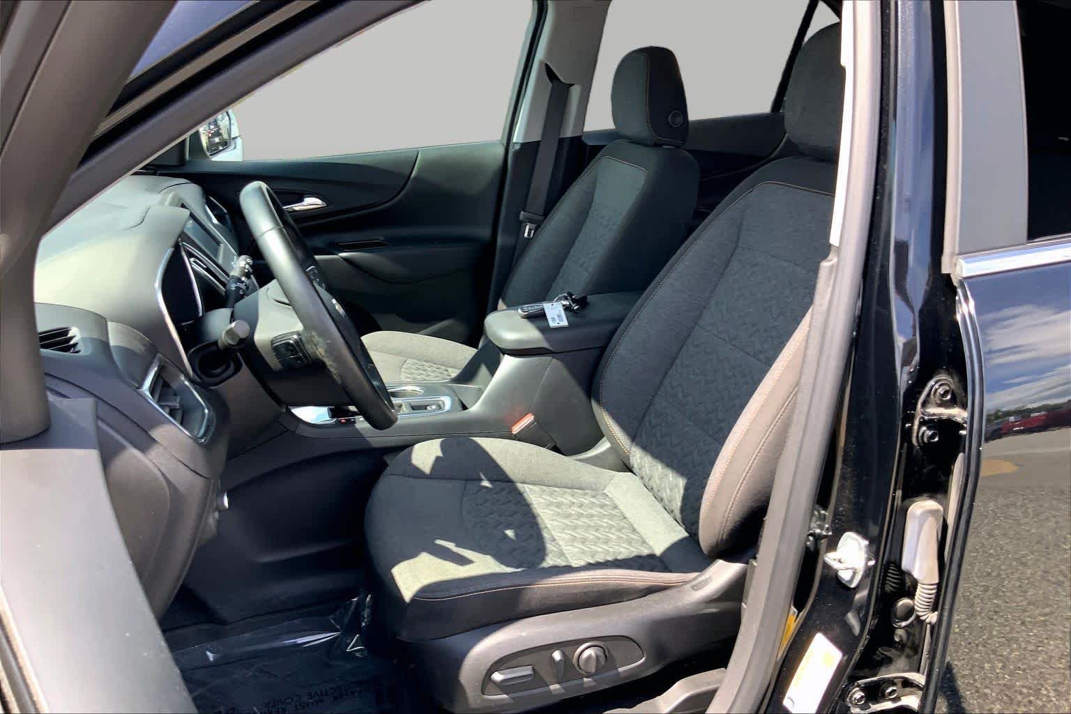 Used 2023 Mosaic Black Metallic Chevrolet LT image 8