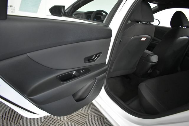 New 2026 White Hyundai SEL Sport image 24