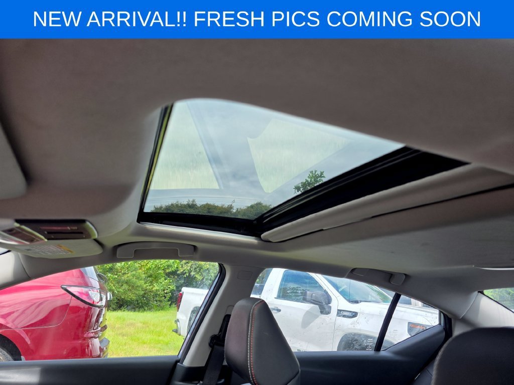 Used 2023 Gray Nissan SR FWD image 8