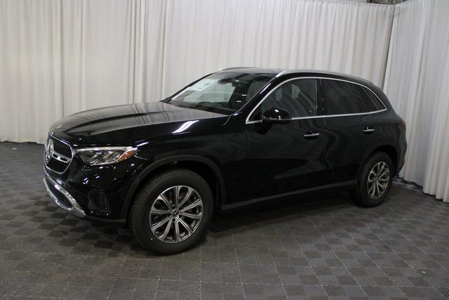 New 2026 Black Mercedes-Benz GLC 300 image 3