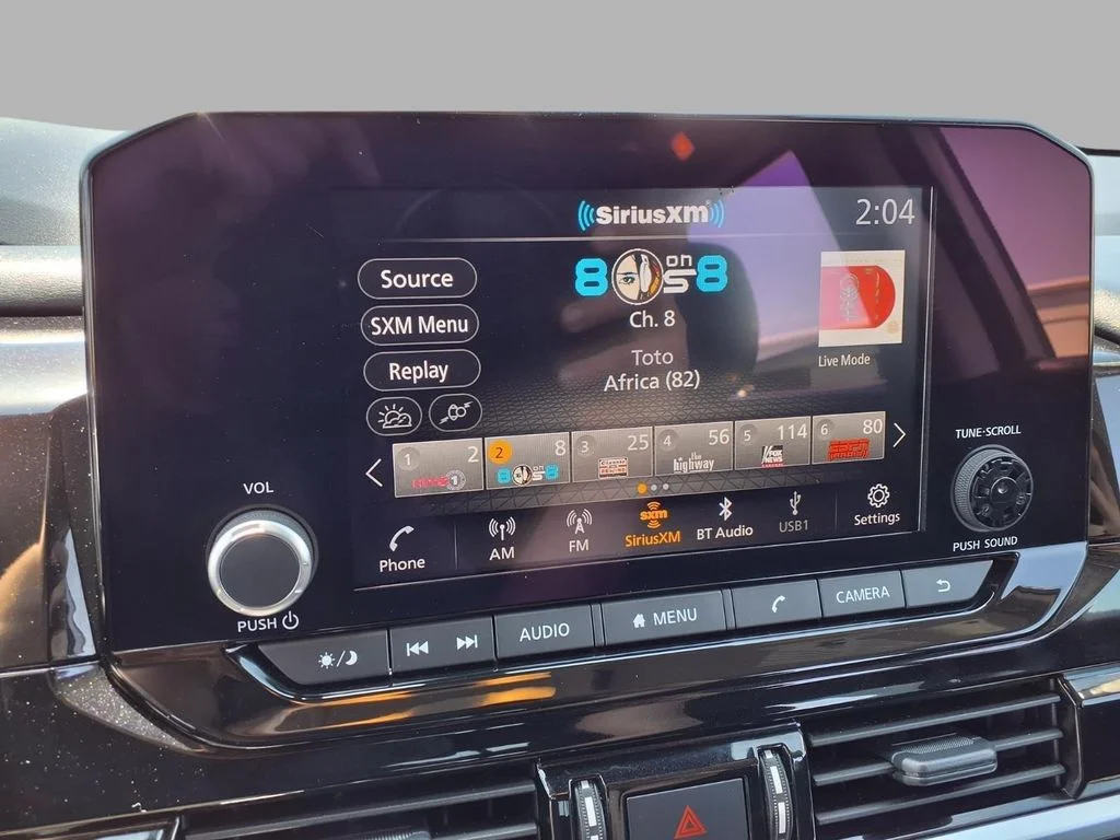 Used 2024 Gray Nissan SV image 5