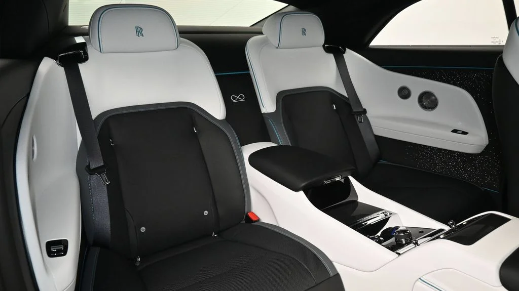 Used 2025 Black Rolls-Royce  image 8