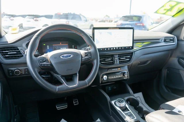 Used 2023 Gray Ford ST-Line image 13