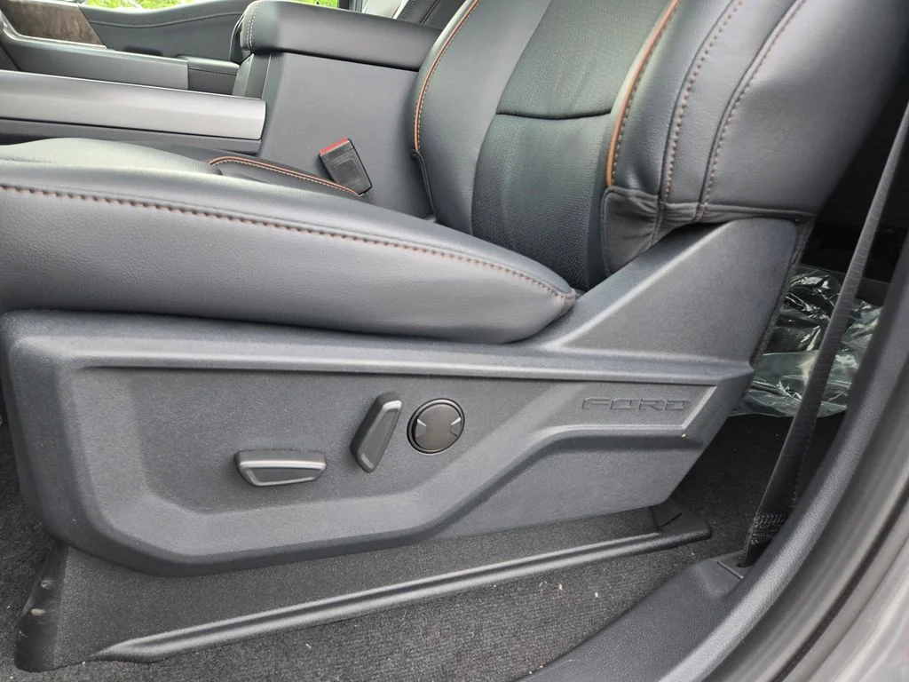New 2026 Carbonized Gray Metallic Ford F-250® Lariat® image 16