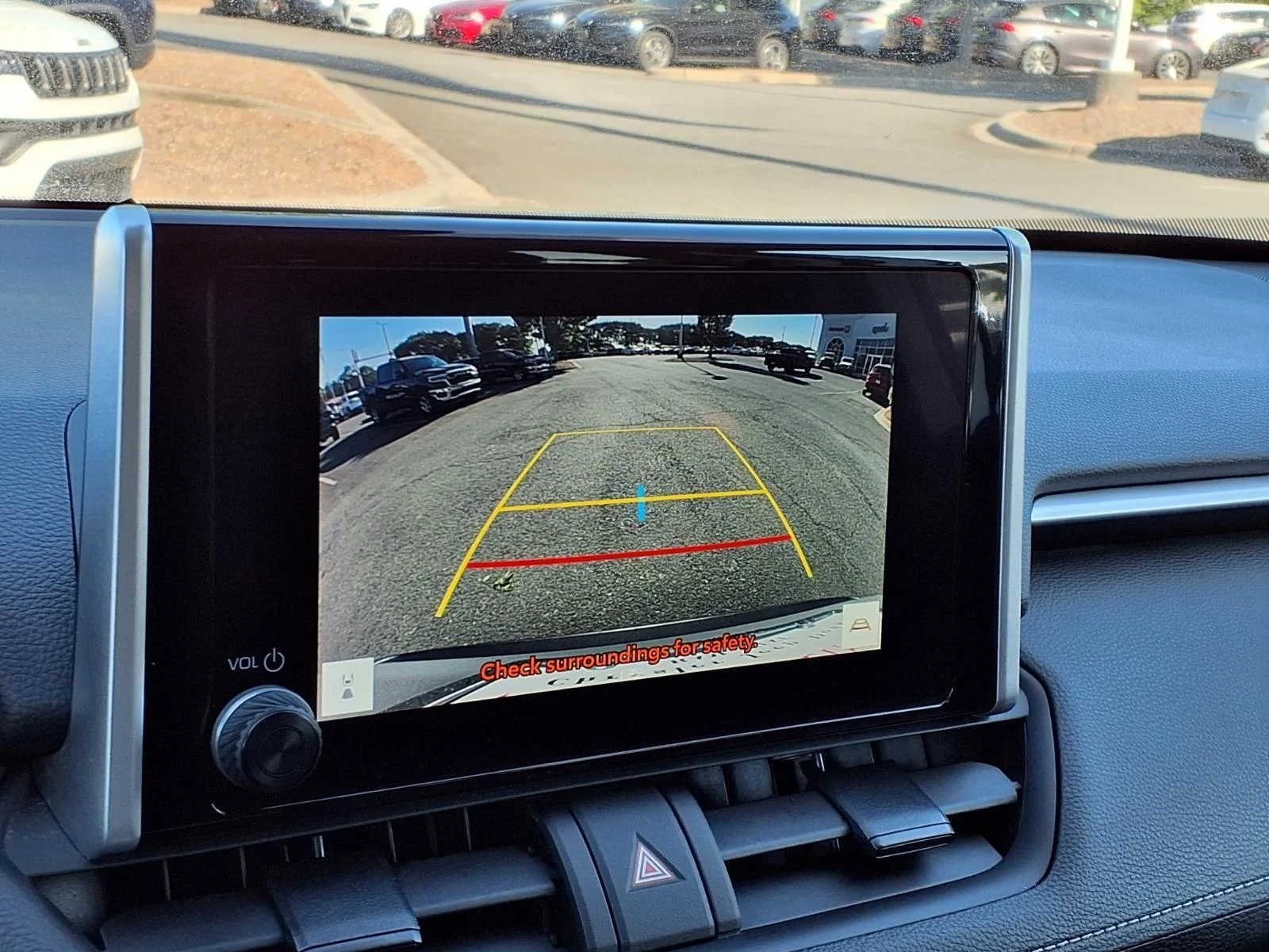 Used 2024  Toyota XLE image 4