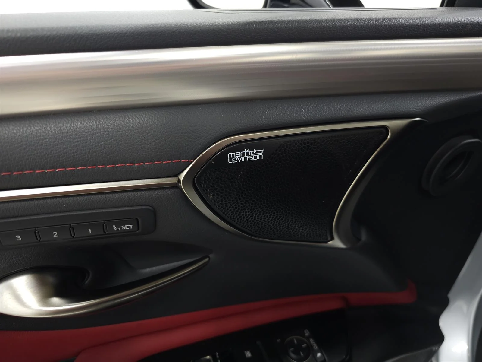 Certified Used 2023 Iridium 1l2 Lexus F SPORT Handling image 13