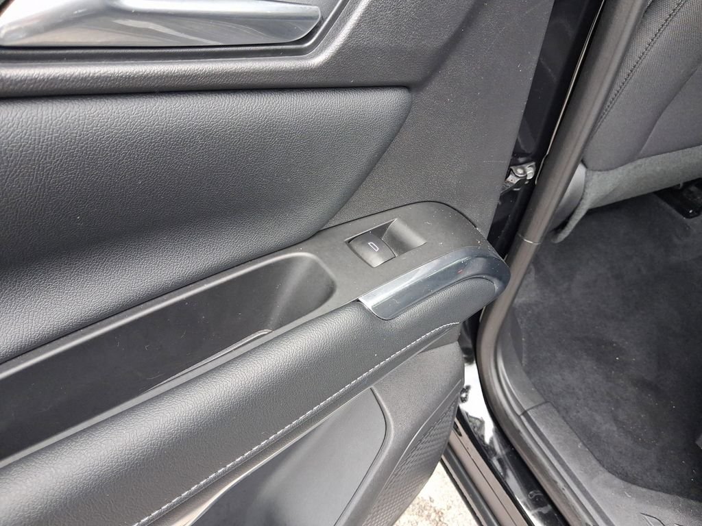 Used 2025 Black Chevrolet LT image 15