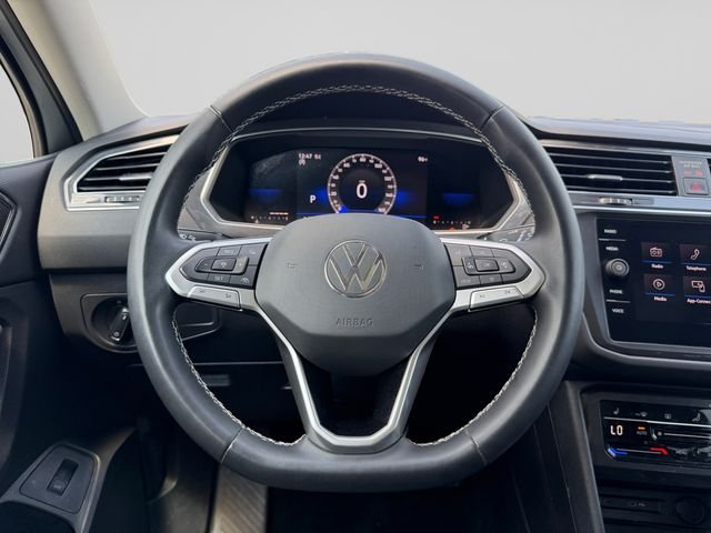 2022 Volkswagen Tiguan SE - Photo 11