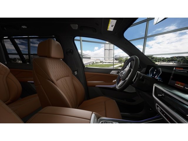 New 2027 White BMW X7 M60i image 9