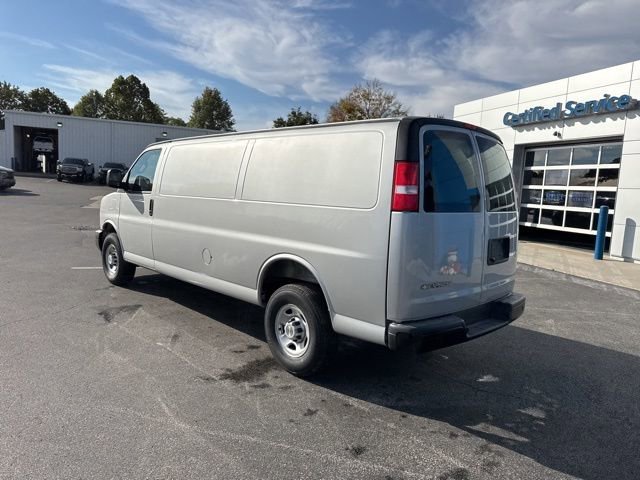 2025 Chevrolet Express Cargo Work Van - Photo 8