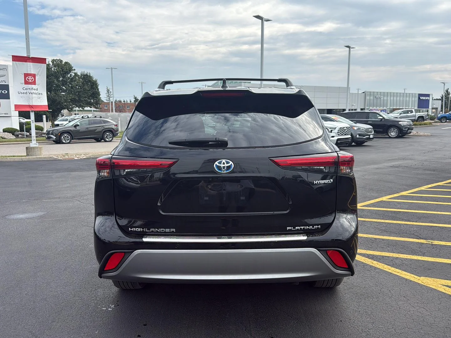 Used 2023 Midnight Black Metallic Toyota Platinum image 4