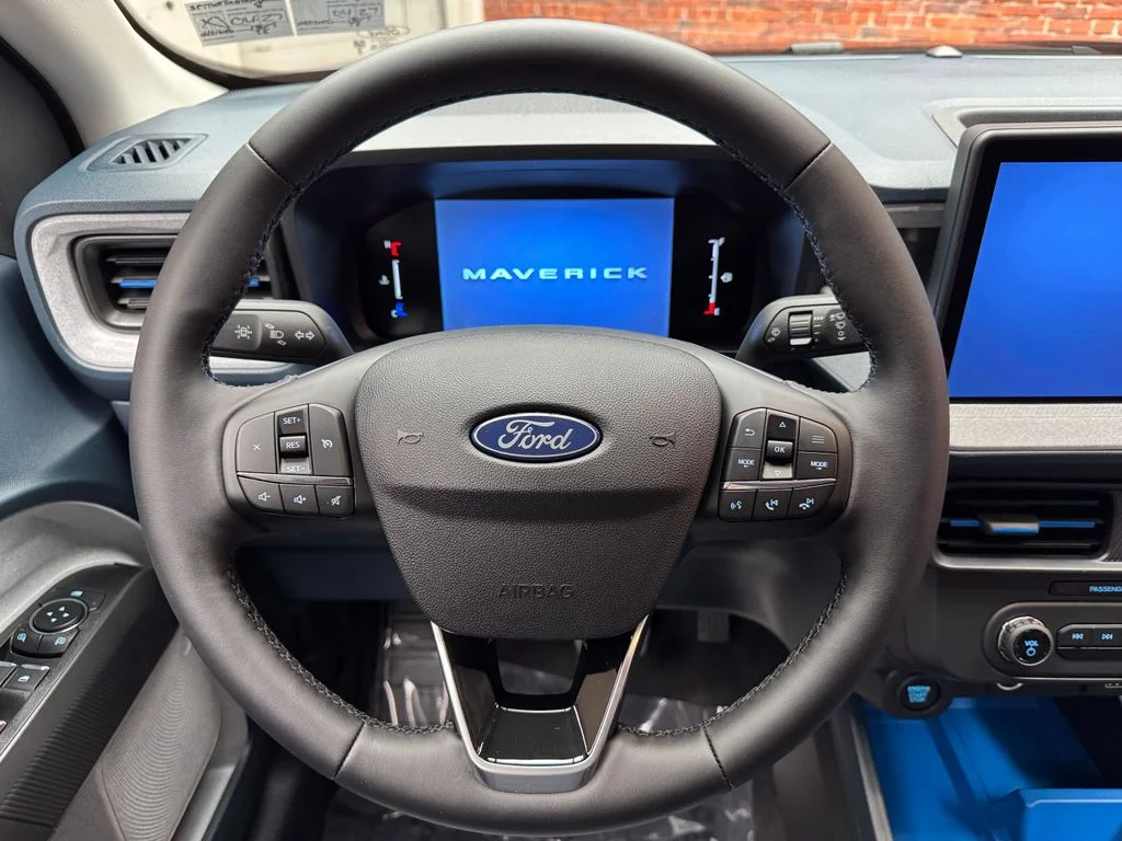 New 2026 Shadow Black Ford XLT image 13