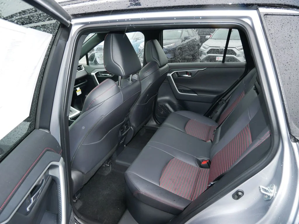 2023 Toyota RAV4 XSE - Photo 12
